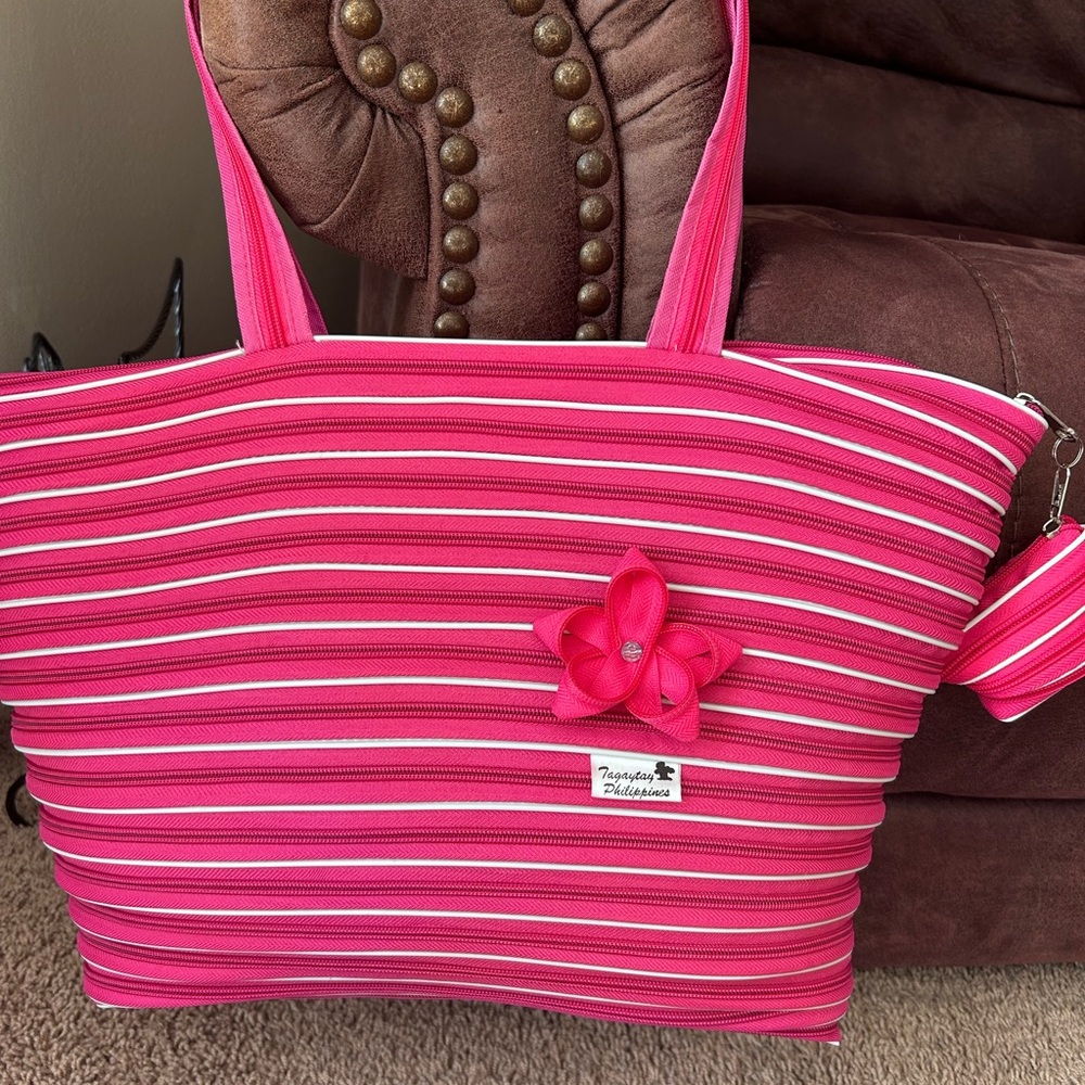Pink Striped zippered beach bag